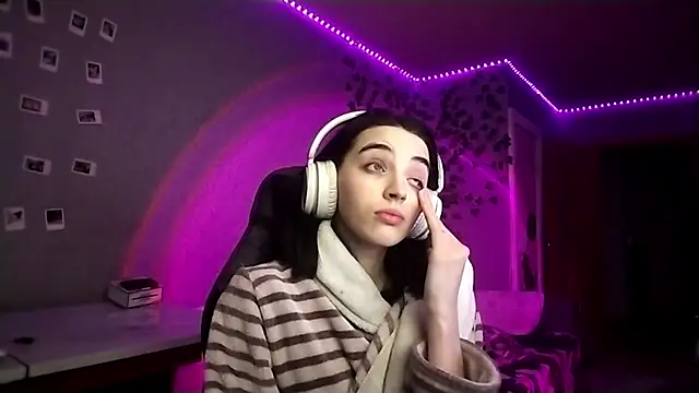 NightFoxxx online show from 06.21.26