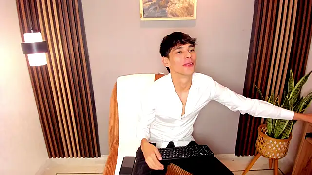 Snapshot of jacob_colliins chatting on 07.10.26 jacob colliins online show from 07.10.26