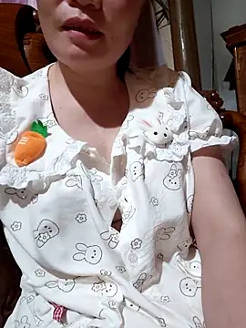 Snapshot of -Trici- chatting on 06.19.26 -Trici- online show from 06.19.26