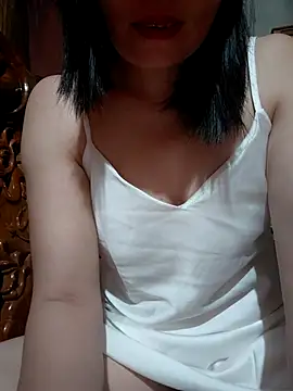 Snapshot of -Trici- chatting on 07.25.26 -Trici- online show from 07.25.26