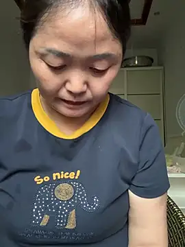 Snapshot of hannzn chatting on 06.23.26 hannzn online show from 06.23.26