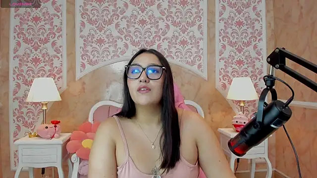 Cassie Caresse online show from 05.14.26
