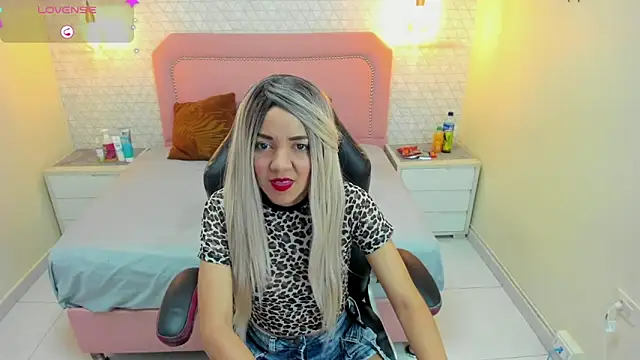 SAMANTHAGREGORY1 online show from 05.14.26
