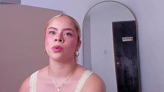 Alesssia Moon online show from 06.30.26