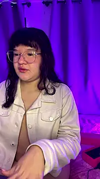 Snapshot of SOFTBERRY_ chatting on 06.30.26 SOFTBERRY online show from 06.30.26