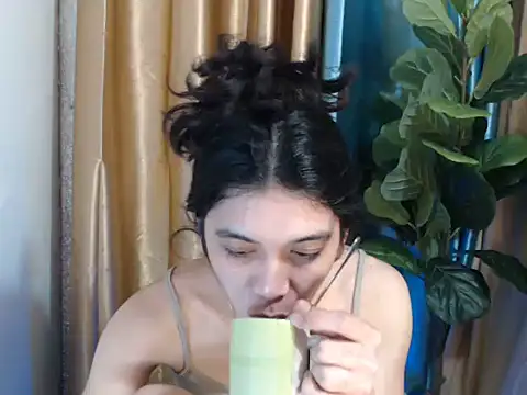 RoseAmarie online show from 08.05.26