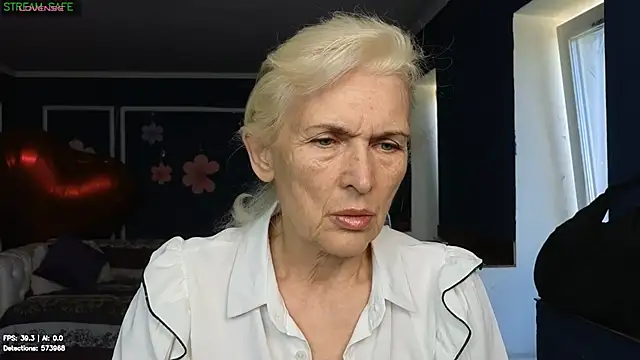 Snapshot of Nia_Natur chatting on 06.18.26 Nia Natur online show from 06.18.26