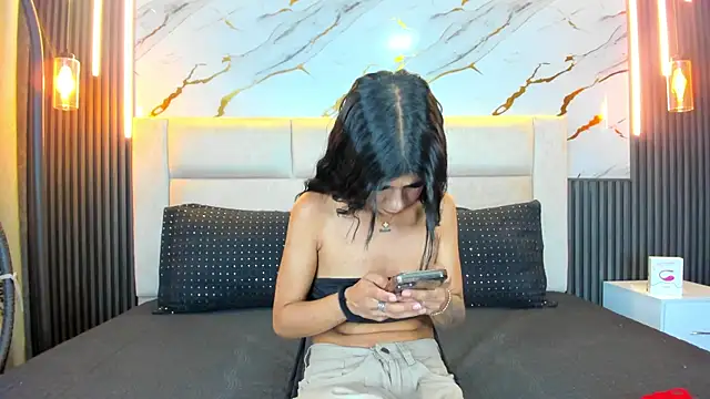 Snapshot of ViolettGracee chatting on 07.12.26 ViolettGracee online show from 07.12.26