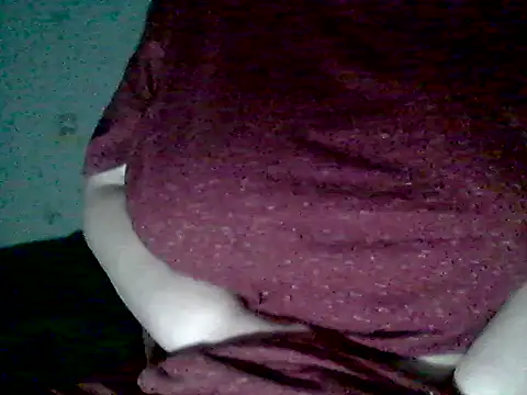 Snapshot of miamooreh chatting on 05.22.26 miamooreh online show from 05.22.26