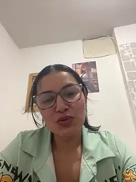 Snapshot of Casandra_inthemorning chatting on 05.18.26 Casandra inthemorning online show from 05.18.26