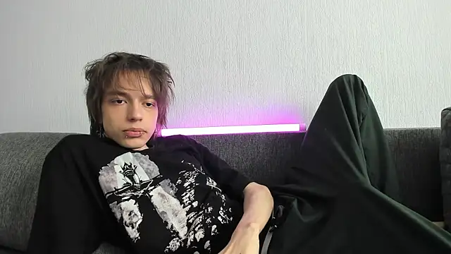 Snapshot of Nolan_Sagee chatting on 05.14.26 Nolan Sagee online show from 05.14.26