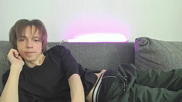 Snapshot of Nolan_Sagee chatting on 05.30.26 Nolan Sagee online show from 05.30.26
