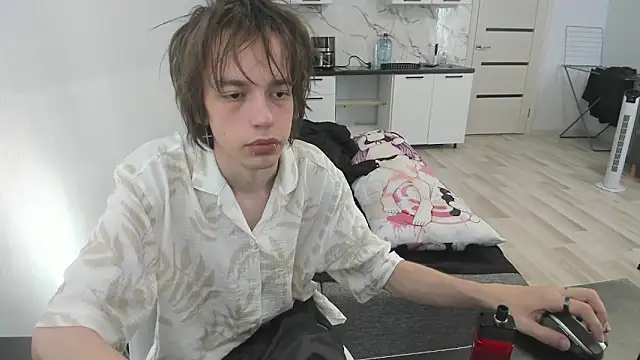 Snapshot of Nolan_Sagee chatting on 06.13.26 Nolan Sagee online show from 06.13.26