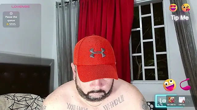 Snapshot of perverseveteranmanxxx chatting on 04.28.26 perverseveteranmanxxx online show from 04.28.26