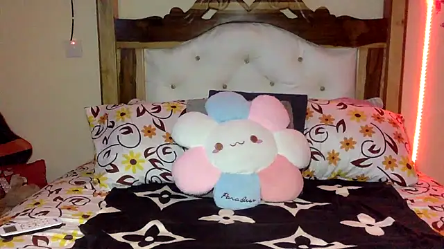 creamyamber online show from 04.09.26