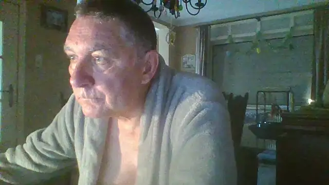 Snapshot of edje59a chatting on 03.14.25 edje59a online show from 03.14.25