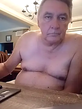 Snapshot of edje59a chatting on 09.25.25 edje59a online show from 09.25.25