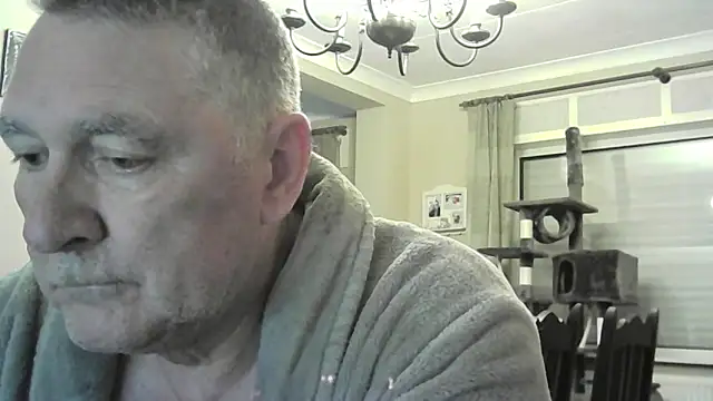 Snapshot of edje59a chatting on 10.02.25 edje59a online show from 10.02.25