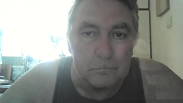 Snapshot of edje59a chatting on 07.06.26 edje59a online show from 07.06.26