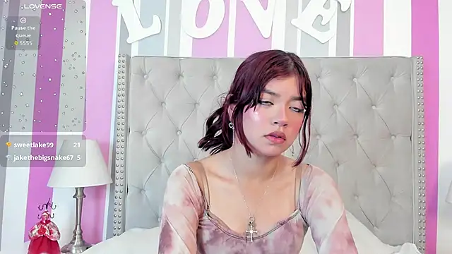 VictoriaMonnett online show from 05.16.26