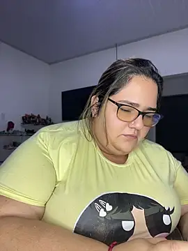 Snapshot of marianacooper1234 chatting on 06.17.26 marianacooper1234 online show from 06.17.26