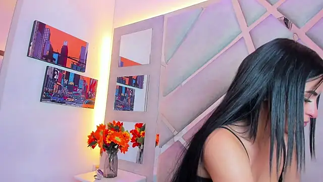 Snapshot of haileypetite chatting on 06.03.26 haileypetite online show from 06.03.26