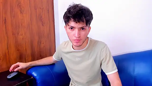 Snapshot of kavencastro chatting on 05.16.26 kavencastro online show from 05.16.26