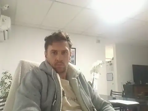 Snapshot of sebasevi chatting on 05.28.26 sebasevi online show from 05.28.26
