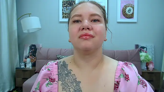 Snapshot of DianaKristol chatting on 07.04.26 DianaKristol online show from 07.04.26