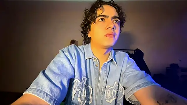 Snapshot of _ELIGOS_ chatting on 05.31.26 ELIGOS online show from 05.31.26