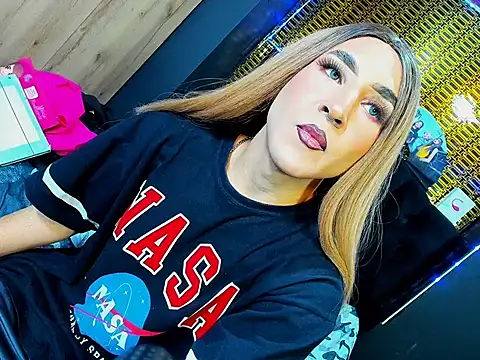 Georgina giio  online show from 05.16.26
