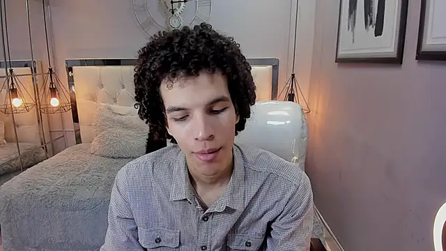 Snapshot of felix_haze chatting on 05.23.26 felix haze online show from 05.23.26