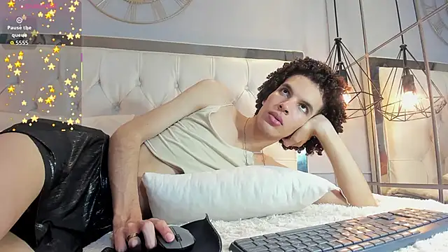 Snapshot of felix_haze chatting on 07.15.26 felix haze online show from 07.15.26