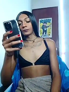 Snapshot of Alexxasexy chatting on 06.19.26 Alexxasexy online show from 06.19.26