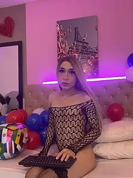 Snapshot of AlissonRose3 chatting on 06.27.26 AlissonRose3 online show from 06.27.26
