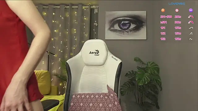 Snapshot of Megany chatting on 02.22.25 Megany online show from 02.22.25