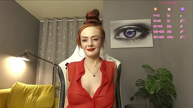 Snapshot of Megany chatting on 09.20.25 Megany online show from 09.20.25