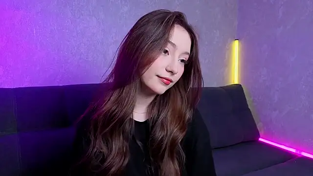 Snapshot of LunariaLive chatting on 06.10.26 LunariaLive online show from 06.10.26