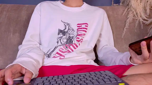 Snapshot of leonix_love chatting on 07.15.26 leonix love online show from 07.15.26