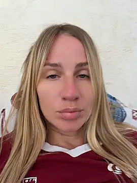 Snapshot of AnnaMist_ chatting on 06.27.26 AnnaMist online show from 06.27.26