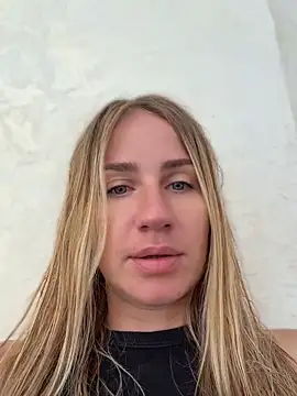 Snapshot of AnnaMist_ chatting on 06.29.26 AnnaMist online show from 06.29.26