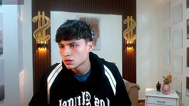 Snapshot of drago_ivan chatting on 06.19.26 drago ivan online show from 06.19.26