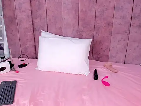 Lissaa Brown online show from 05.14.26