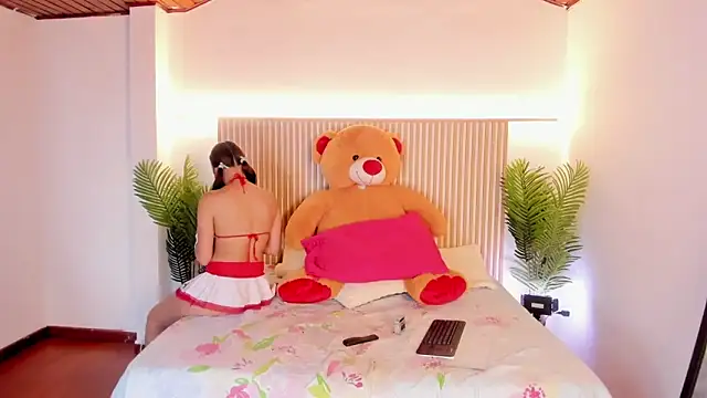 Milu blossom online show from 06.16.26