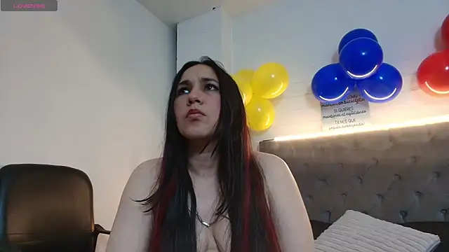 Snapshot of Rossy_Marks chatting on 06.18.26 Rossy Marks online show from 06.18.26