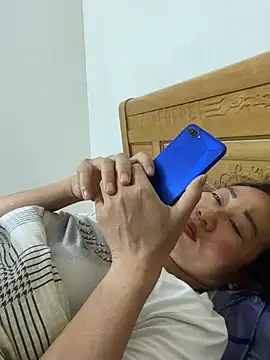 Snapshot of Linda-babyy chatting on 05.19.26 Linda-babyy online show from 05.19.26