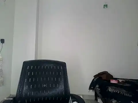Snapshot of priyanks_sharma37 chatting on 06.27.26 priyanks sharma37 online show from 06.27.26