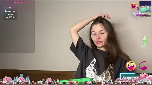 Snapshot of Sofiamill_ chatting on 05.15.26 Sofiamill online show from 05.15.26