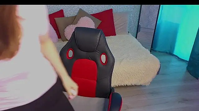 Snapshot of StelaDream chatting on 06.29.26 StelaDream online show from 06.29.26