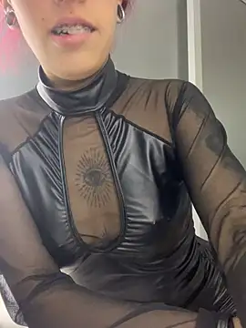 Snapshot of MeraSecretXXX chatting on 05.28.26 MeraSecretXXX online show from 05.28.26